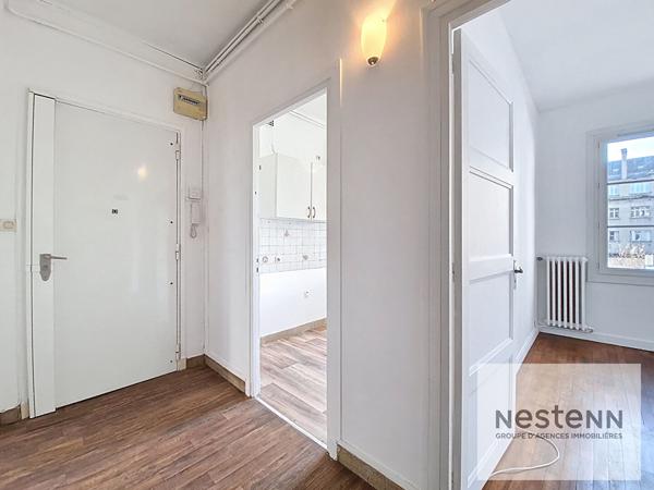 TOURS CENTRE proche Halles superbe Type 3