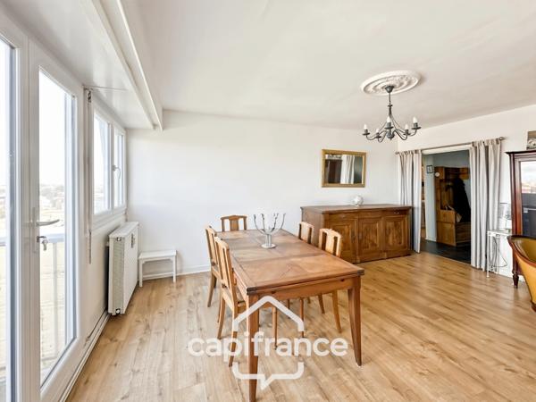 Appartement à vendre, La Rochelle quartier de La Genette, 69m2, 2 Chambres, dernier étage avec ascenseur, cave et parking