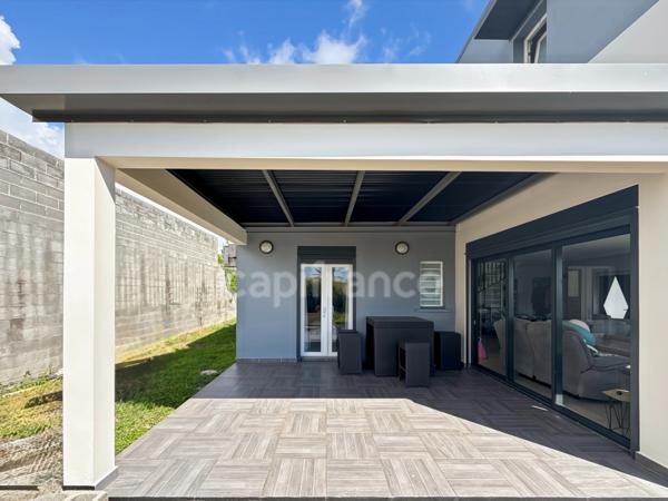 Une maison contemporaine avec vue mer, volumes généreux et cadre de vie privilégié à Sainte-Marie