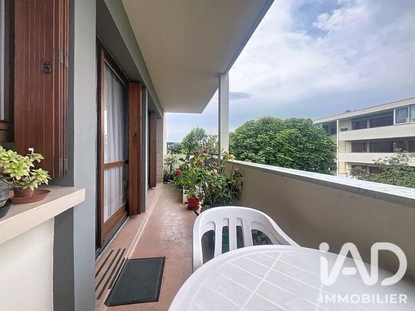 Appartement à vendre 3 pièces 68 m² Carrières-sur-Seine