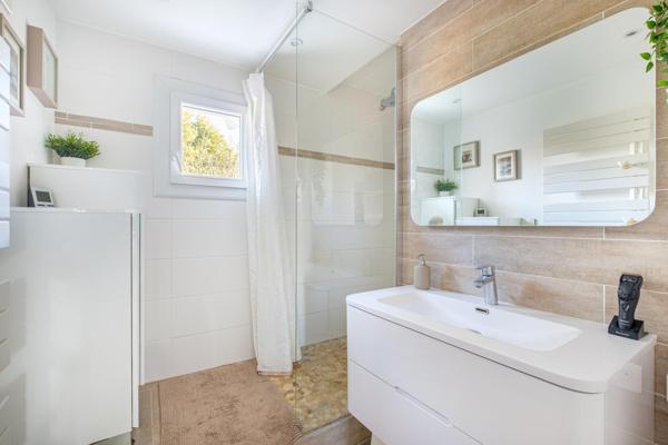 Maison à Dommartin, 69380 - 6 pièces 133m²