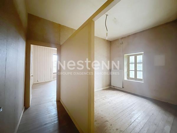 Maison Lucon a vendre rénovation pierre jardin centre ville