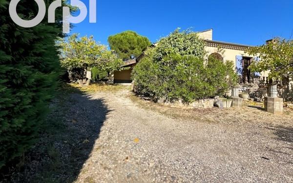 Maison à vendre    5 pièces •  Lachapelle-sous-Aubenas