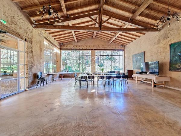 Château 1450 m² Parc 4 Ha