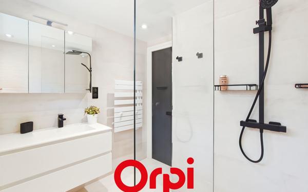 Appartement à vendre    2 pièces • 46,60 m2 Bandol