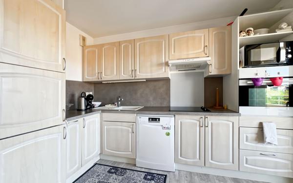 Appartement à vendre    2 pièces • 48,52 m2 Fréjus