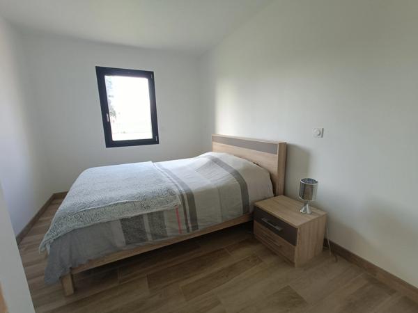 Dpt Deux Sèvres (79), à vendre AIRVAULT maison P6 de 115,5 m² - Terrain de 11861 - Plain pied