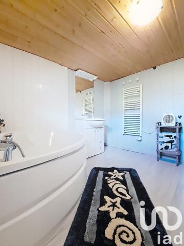 Châlet 6 pièces de 212 m² à Puy-Saint-Vincent (05290)