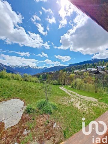 Châlet 6 pièces de 212 m² à Puy-Saint-Vincent (05290)