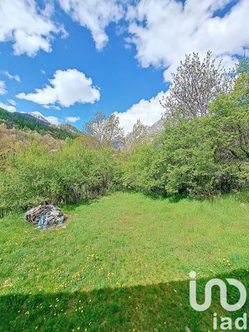 Châlet 6 pièces de 212 m² à Puy-Saint-Vincent (05290)