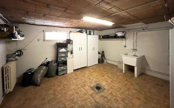 Maison Noyon 4 pièce(s) 135 m2 - Sous-sol - Terrain 790m²