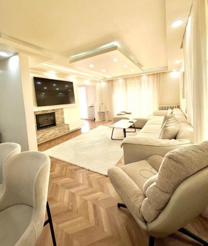 Maison Noyon 4 pièce(s) 135 m2 - Sous-sol - Terrain 790m²