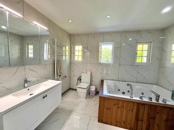 Maison Noyon 4 pièce(s) 135 m2 - Sous-sol - Terrain 790m²