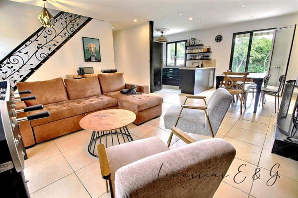 Laigneville 60290 - Pavillon 4 chambres - bureau - dépendance sur 600m² de terrain