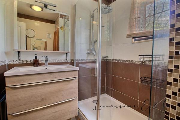 Laigneville 60290 - Pavillon 4 chambres - bureau - dépendance sur 600m² de terrain
