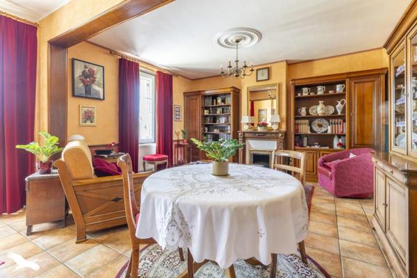 Maison à vendre 229 900 € Dun-le-Palestel 6 p 165 m² DPE E