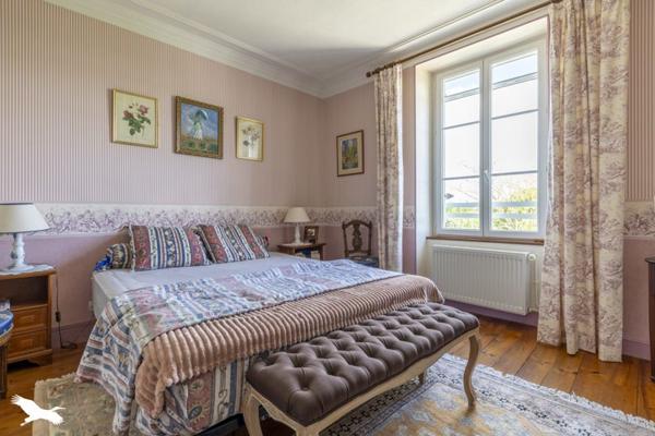 Maison à vendre 229 900 € Dun-le-Palestel 6 p 165 m² DPE E