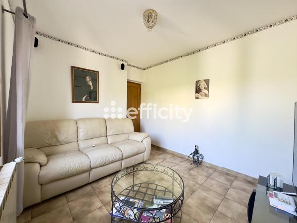 Maison 7 pièces - 220 m²