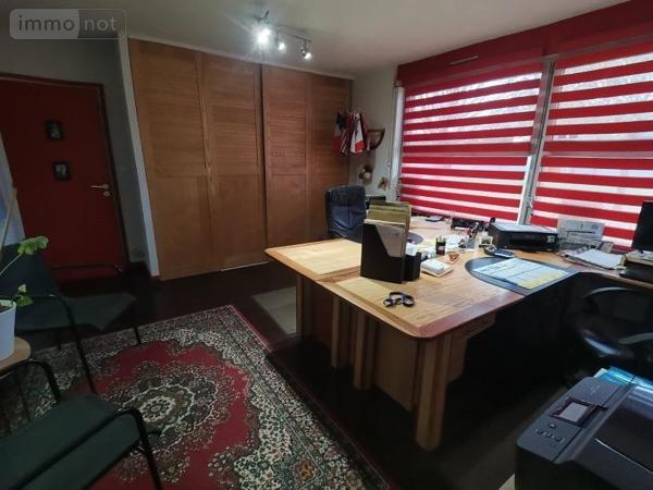 Entrepôt à vendre à Avoine dans l'Indre-et-Loire (37420), ref : 37049-100