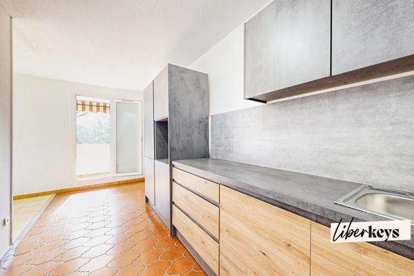 Appartement dans résidence sécurisée avec 3 chambres terrasse et jardin