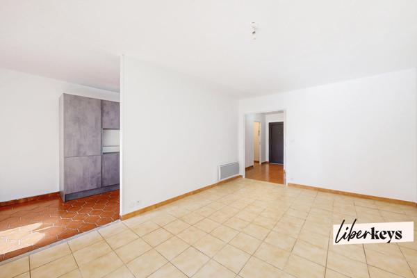 Appartement dans résidence sécurisée avec 3 chambres terrasse et jardin