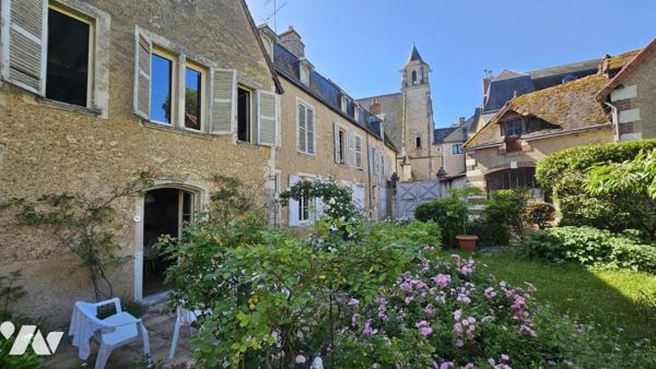 VENDOME COEUR DE VILLE MAISON BOURGEOISE 330m² 