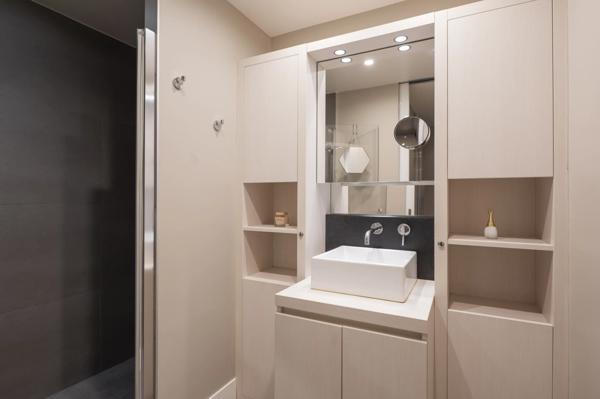 Appartement Paris 6e - SAINT-GERMAIN DES PRÉS / RUE DU DRAGON