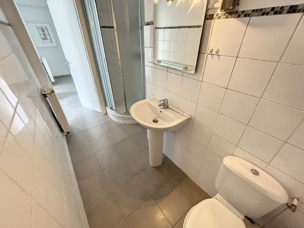 Appartement Ajaccio 1 pièce- 36.34 m2- Avenue Kennedy - calme - parking collectif