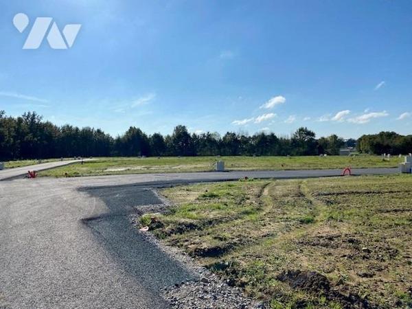 ST COLOMBAN , bourg, Lotissement les Noes Feuves