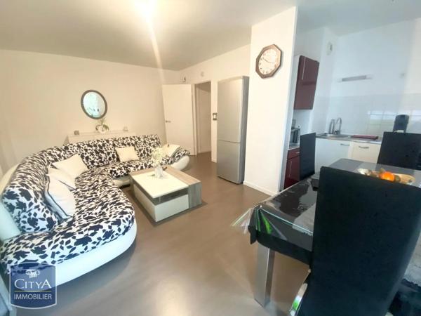 Appartement à louer 2 pièces 45.9m² Denain (59220)