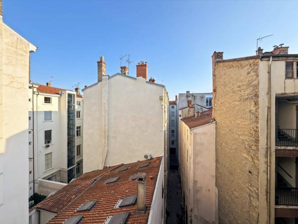 APPARTEMENT T2 - HYPER CENTRE - RUE DES MARRONNIERS