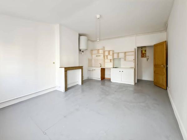 APPARTEMENT T2 - HYPER CENTRE - RUE DES MARRONNIERS