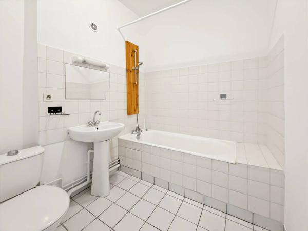 APPARTEMENT T2 - HYPER CENTRE - RUE DES MARRONNIERS