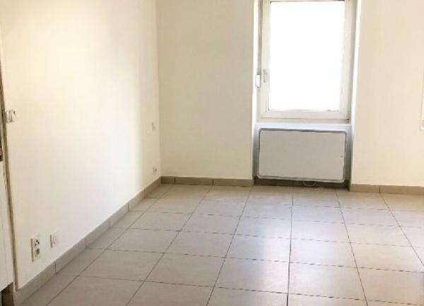 Appartement à louer    1 pièce •  Guilherand-Granges