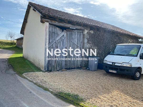 Maison ancienne ferme a vendre a Bussiere Badil avec piscine et vue degagee
