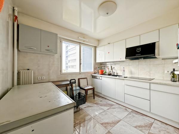 Appartement Rosny Sous Bois 5 pièces au pied du métro