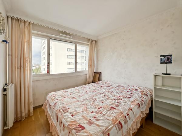 Appartement Rosny Sous Bois 5 pièces au pied du métro