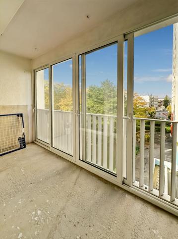 Appartement Rosny Sous Bois 5 pièces au pied du métro