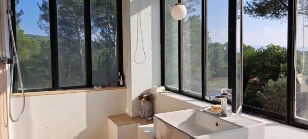 L'Isle-sur-la-Sorgue (84800) Superbe maison sur les hauteurs de l'Isle sur la Sorgue