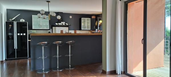 L'Isle-sur-la-Sorgue (84800) Superbe maison sur les hauteurs de l'Isle sur la Sorgue