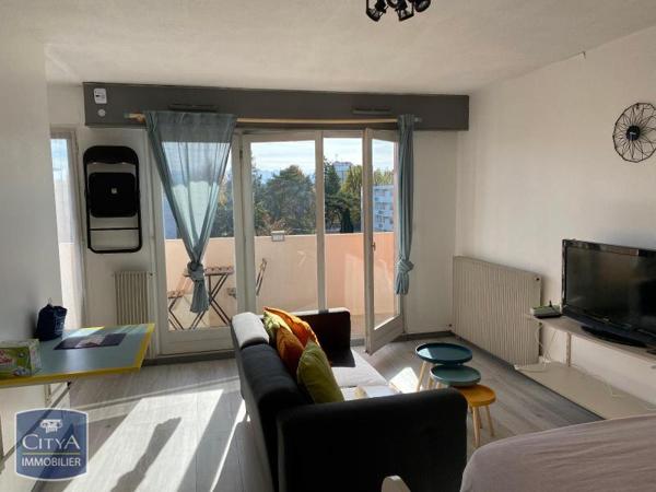 Appartement à louer 1 pièce 28.26m² Pau (64000)