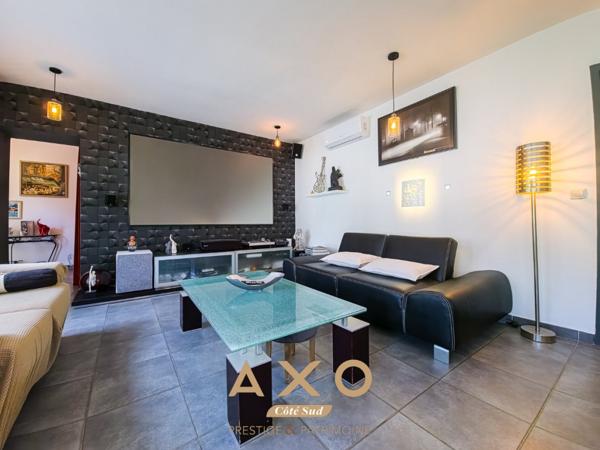 ROGNES - ENSEMBLE IMMOBILIER - PISCINE - CARPORT - TERRAIN  4000 M2 - POSSIBILITE DETACHEMENT - 1 200 000