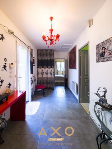 ROGNES - ENSEMBLE IMMOBILIER - PISCINE - CARPORT - TERRAIN  4000 M2 - POSSIBILITE DETACHEMENT - 1 200 000