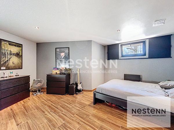 A vendre maison 4 pièces de 160 m² avec sous-sol aménagé de 140 m² et piscine sur terrain de plus de 750 m² à Juvignac, proche Montpellier