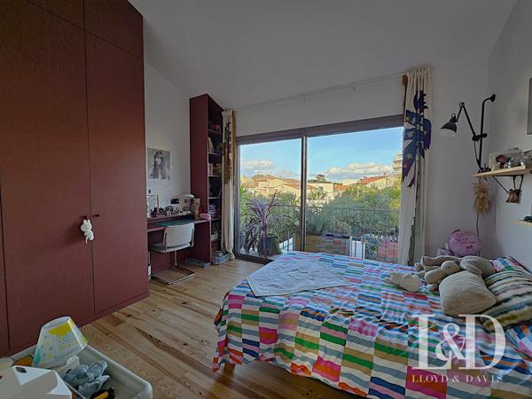 BOUSCAT CENTRE - Echoppe double rénovée avec 3 chambres (4ème possible) - jardin - piscine chauffée