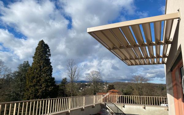 Appartement à vendre    5 pièces • 126,82 m2 Tassin-la-Demi-Lune