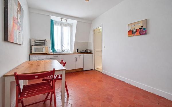 Appartement à vendre    2 pièces • 27,63 m2 Paris 18