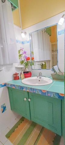 PROCHE COMMERCES ET SERVICES