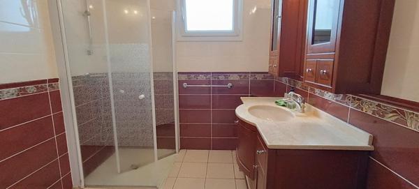 PROCHE COMMERCES ET SERVICES