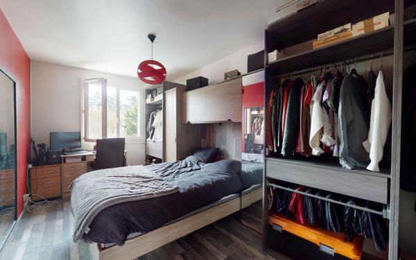 Appartement à vendre    5 pièces • 81,80 m2 Sainte-Foy-lès-Lyon